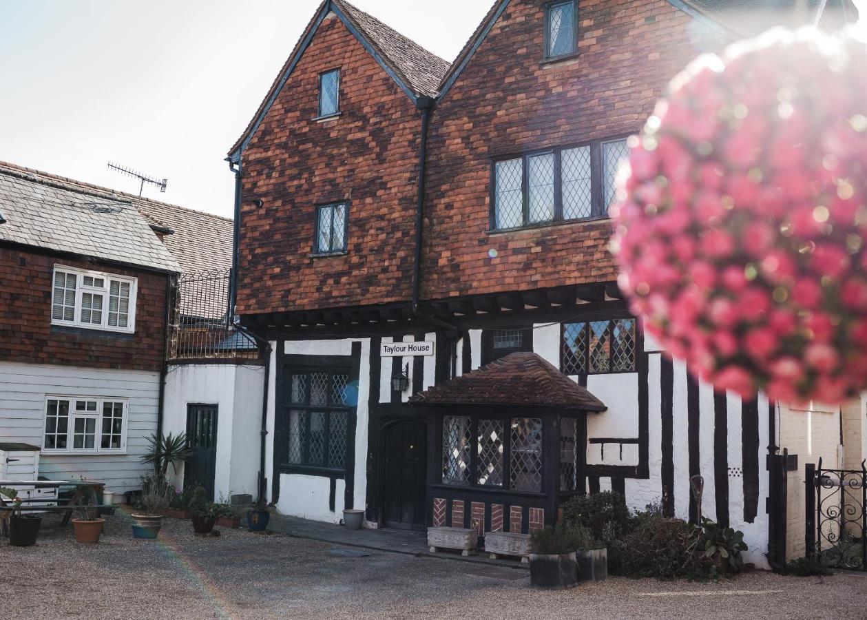 Villa Taylour House - Edenbridge, Sleeps 10, Historic, Unique Yet Modern Exterior foto