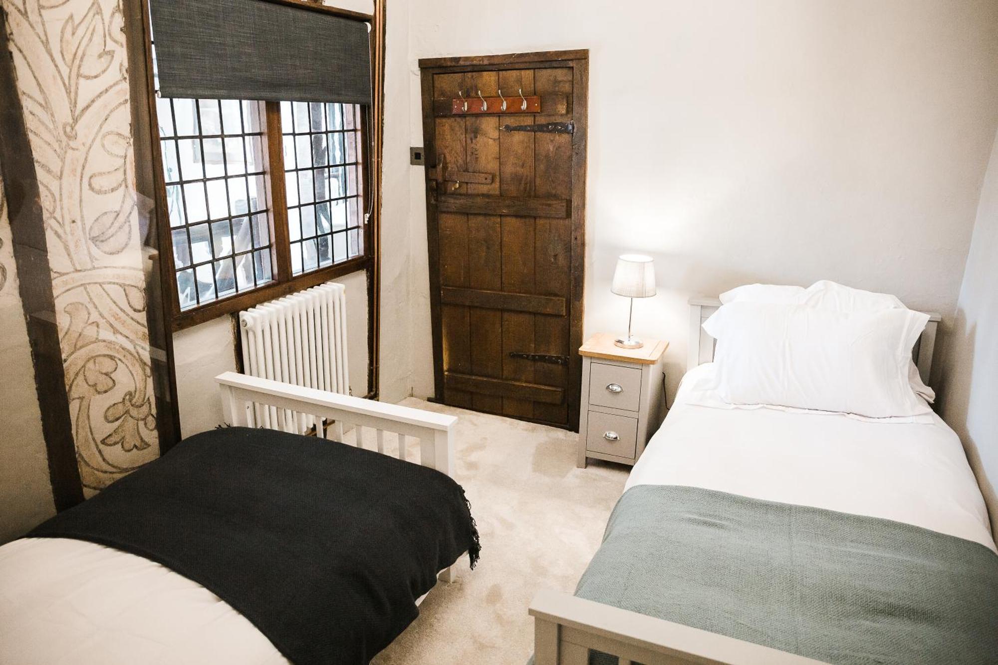Villa Taylour House - Edenbridge, Sleeps 10, Historic, Unique Yet Modern Exterior foto